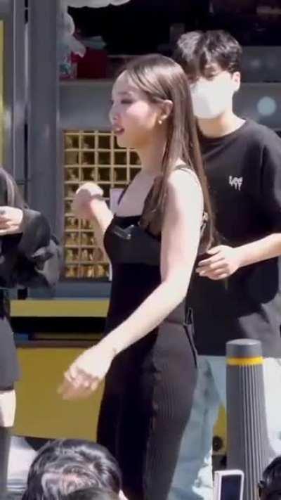 such slim body you have Nayeon