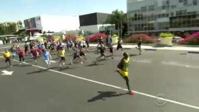 Usain Bolt vs a bunch of people