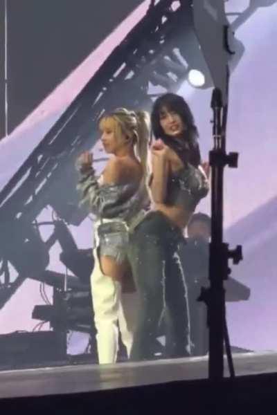 Momo & Chaeyoung