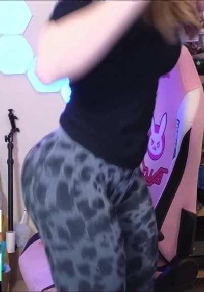 Pettans fat 🍑 jiggle (12/02/2023)