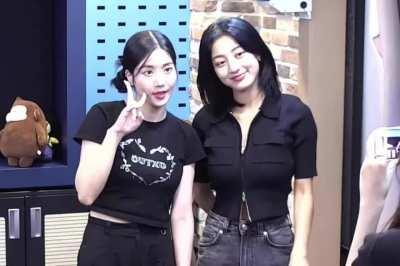 TWICE - Jihyo & Kwon Eunbi