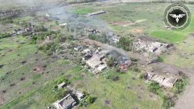 Some Amazing Footage of FPV drone destroying house full of russian Soldiers. 