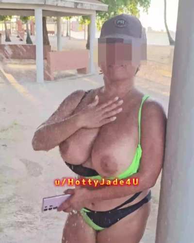 My big beach titties [BTBF]