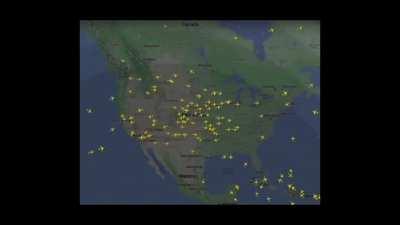 12-hour time-lapse of American Airlines, Delta &amp;amp; United Airlines plane traffic after the IT outage