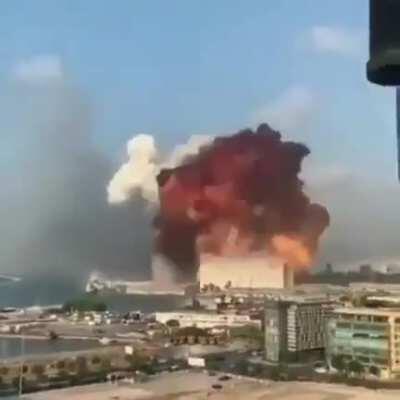 LEAKED FOOTAGE OF THE LEBANON EXPLOSION