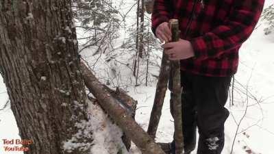 Building a Bushcraft Chair From Logs & Cordage