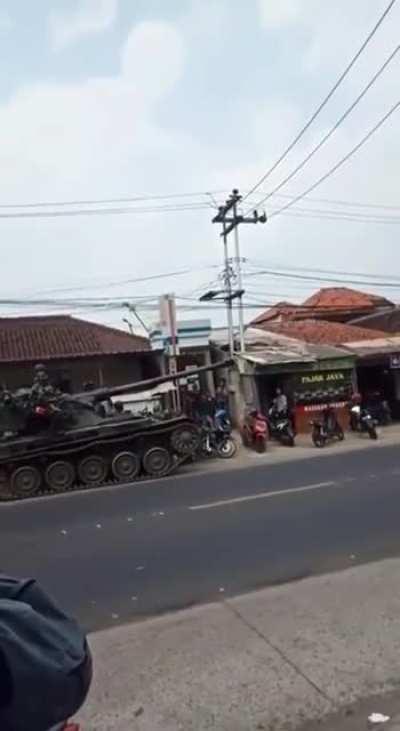 WCGW Trying to drift in a Tank