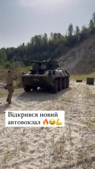 BTR70M with the Parus turret and two BTR82As in service with Russian Volunteer Corps fighting on the side of UA. The voice in the video offers low fares to Belgorod and the caption states that this is the new bus station.