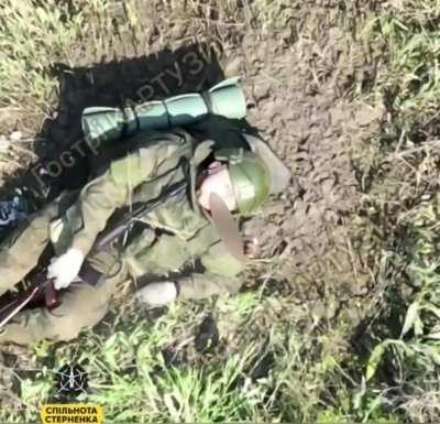 Russian soldier chooses an easy way out…