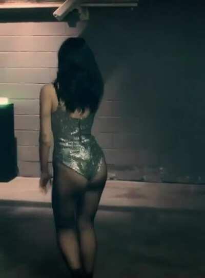 Dua Lipa’s ass