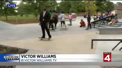 Reporter Victor Williams’ live skateboarding standup goes viral