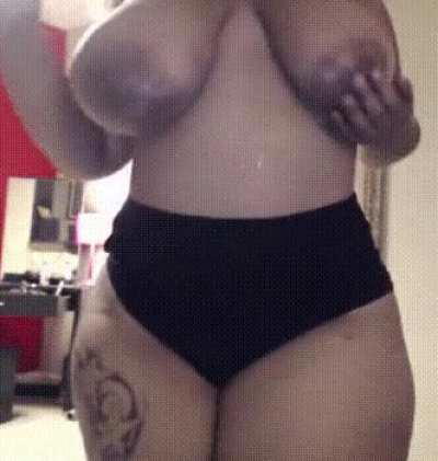 Ghettobarbie's Boobs.... Idk they were so big.... #ykmv #thickaf #ghettobarbie