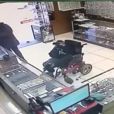 Man robs store with gun