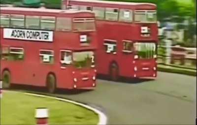 Double-Decker Bus Racing