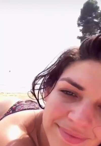 Mackenzie dern 😳