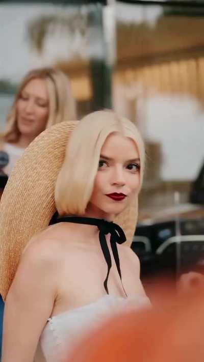 Anya Taylor-Joy : The Witch