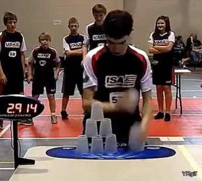 12-cup stacking sequence in 5 seconds