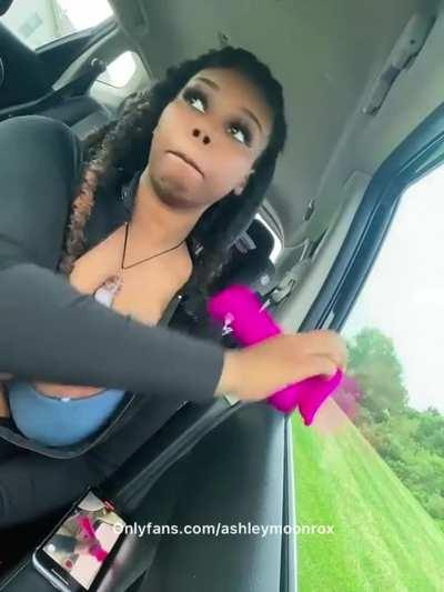 EBONY SUCKING DILDO IN BROAD DAYLIGHT