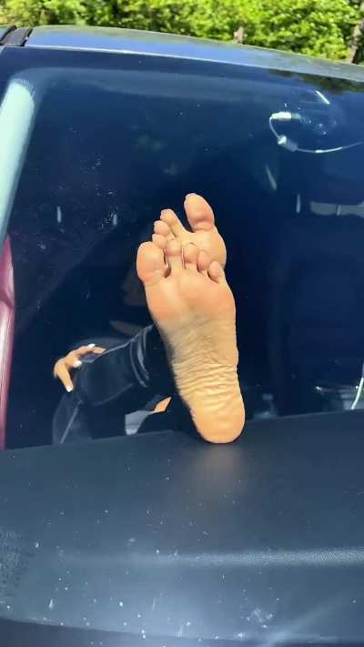 latinafeet