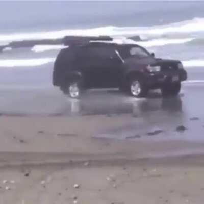 WCGW cruising at the beach