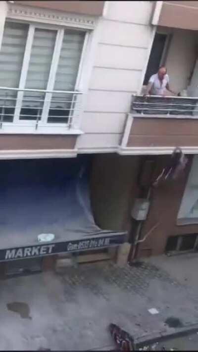 HMFT after i try to fight from balcony when i was drunk.