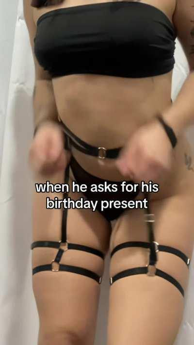 Obviously or? 👀🎁