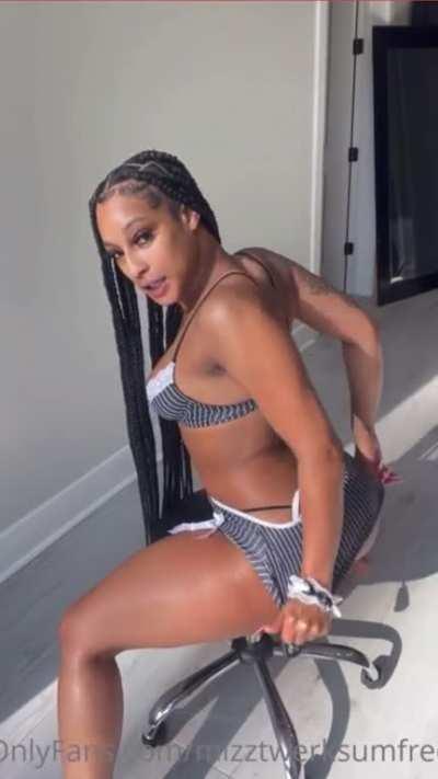 Sexy Mizztwerksum 