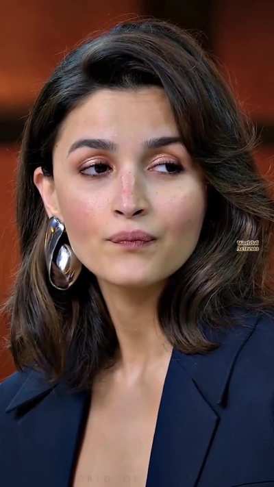 Alia bhatt yummy expression 🤤