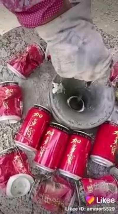 Making an iron pot out of melted cans