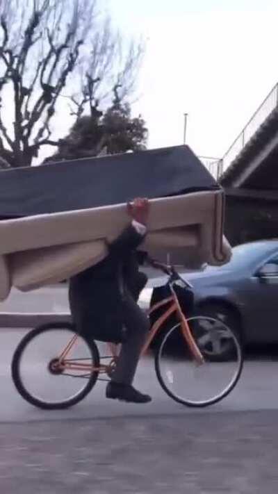 Couch delivery via cycle