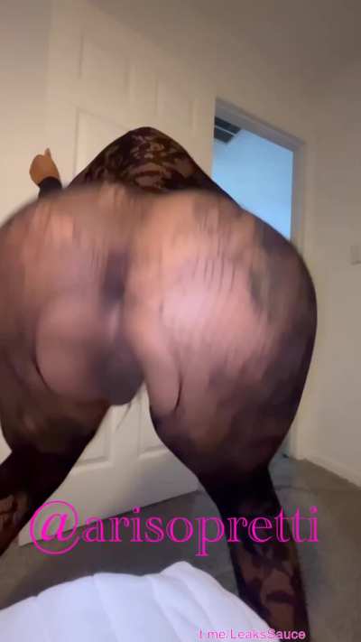 Butt 🍑 It Jiggles