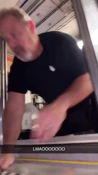 Lady tries opening a closed food truck to be served