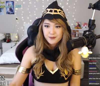 AngelsKimi looking sexy