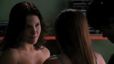 Kate Mara and Sophie Bush three-way in NIP TUCK