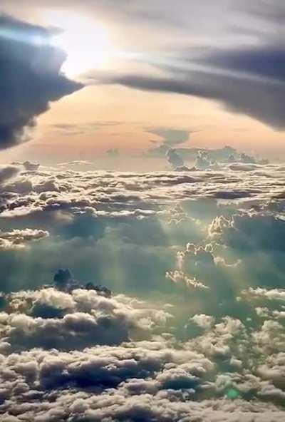 Amazing, Sea of Clouds . The heaven Realm