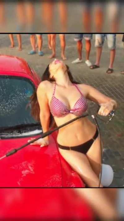 Mommy sunny Leone