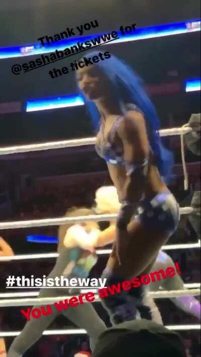 Yelling at fans to shut up while teasing them with her plump ass. Get fucking wrecked, whore.