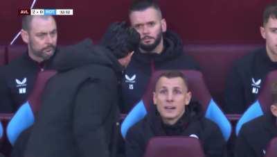 Emery berates a bewildered Lucas Digne while he's on the bench
