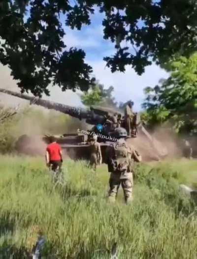 Ukrainian 203-mm self-propelled guns &quot;Pion&quot; in action