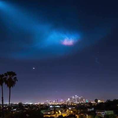 Timelapse of a Falcon 9 rocket taking off over LA in 2020.