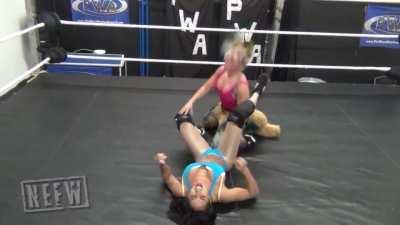 Hania headbutted by Solo Darling