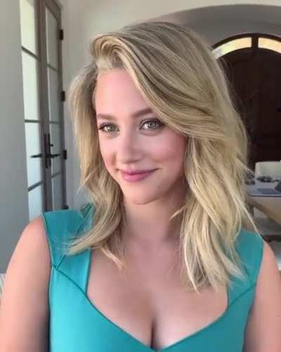 Lili Reinhart