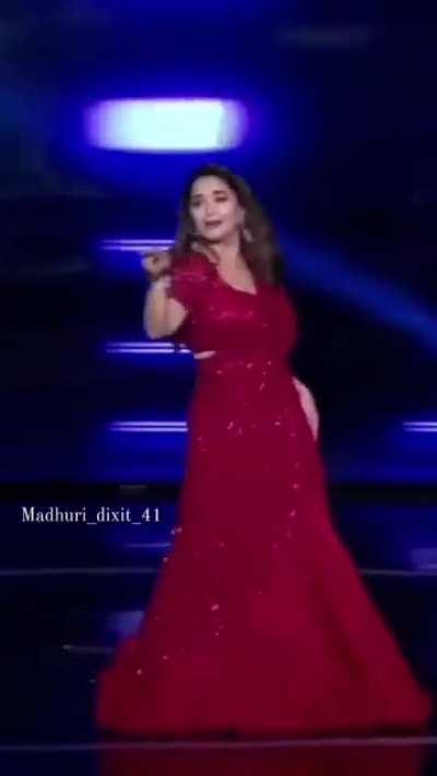 Pyar do pyar lo ft. Madhuri dixit 🔥🔥