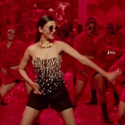 shruti hassan jiggles