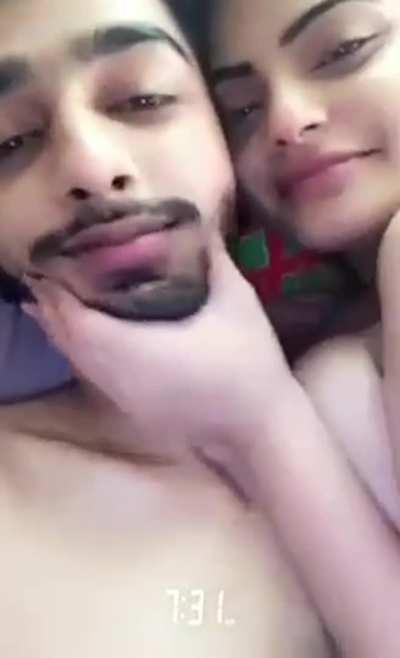 Sexy cute couple enjoying in Oyo full video album 5 videos 😍😘💦 link in comment ⬇️