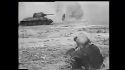 Panzerfaust training against an already knocked out T-34.