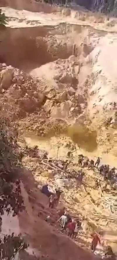 Gold Mine collapse 