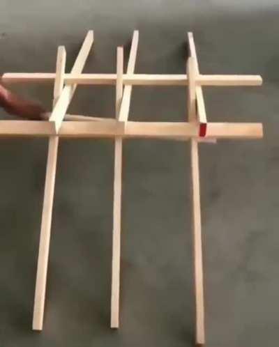 The strength of a simple Da Vinci bridge