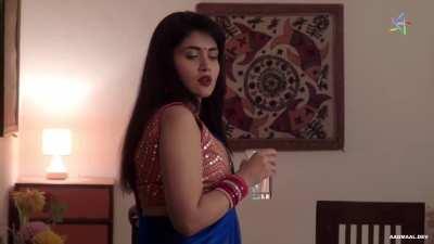 जबरिया दुल्हन (Jabariya Dulhan) EP1 Hot Hindi Ratri Web Series #asian #indian #busty #curvy #bigtits #bigass #bhabhi #sensual #kissing #webseries #foreplay desi hot bhabhi Indian sexy beauty saree blouse ghaghra choli chut chudai 