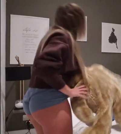 Millie T is PAWG